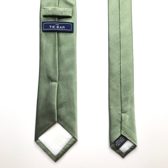 The Tie Bar Green 100% Silk Necktie - Picture 2 of 2